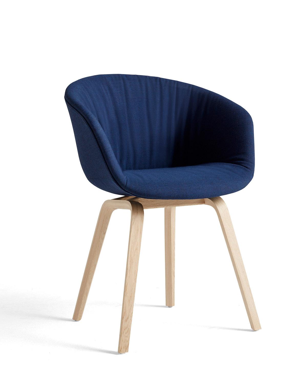 Stuhl About A Chair AAC23 Soft water-based Lacquered Oak One Size