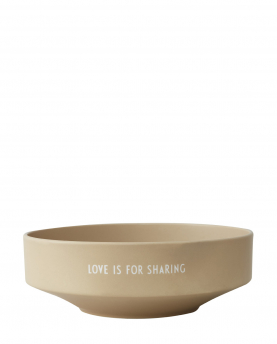 DESIGN LETTERS Schale Favourite LOVE IS