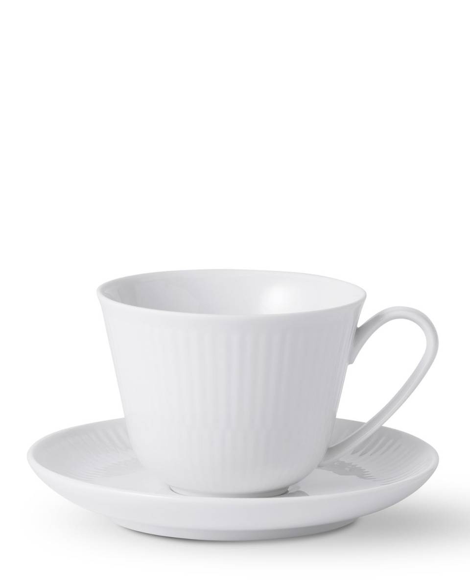 White Fluted Tasse und Untertasse 