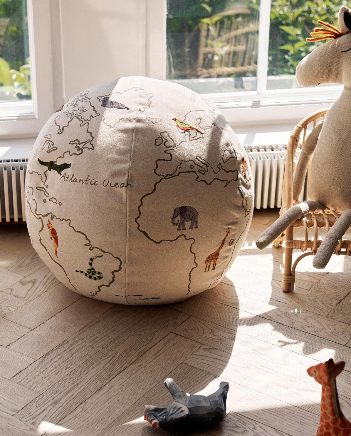 Pouf The World One Size