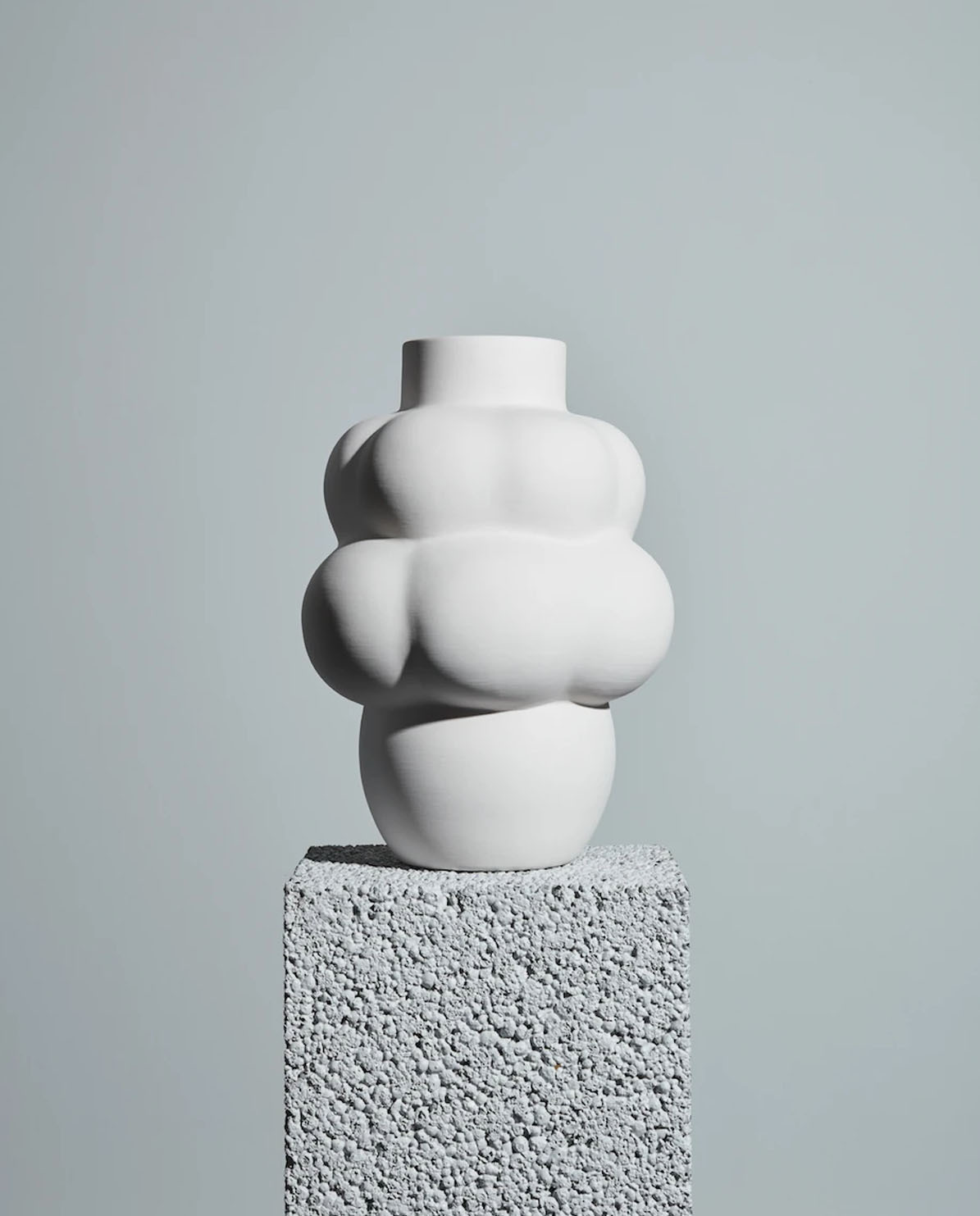 Louise Roe Vase Balloon 04 Steingut 32 cm H