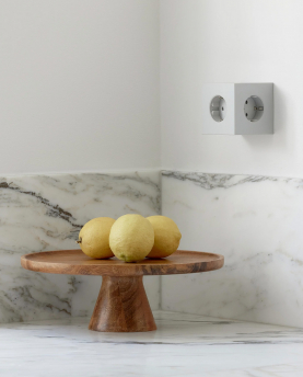 Avolt Mehrfachstecker Square 2 USB C wall mounted
