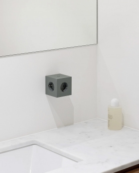 Avolt Mehrfachstecker Square 2 USB C wall mounted