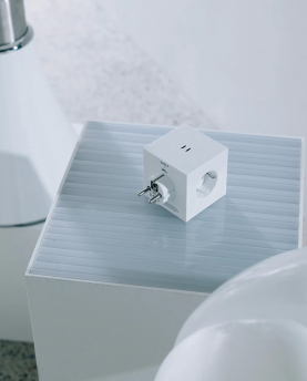 Avolt Mehrfachstecker Square 2 USB C wall mounted