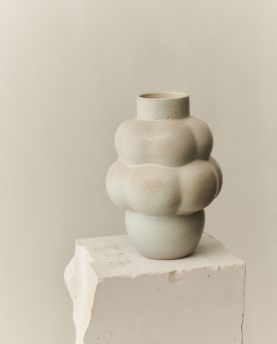 Louise Roe Vase Balloon 04 Steingut
