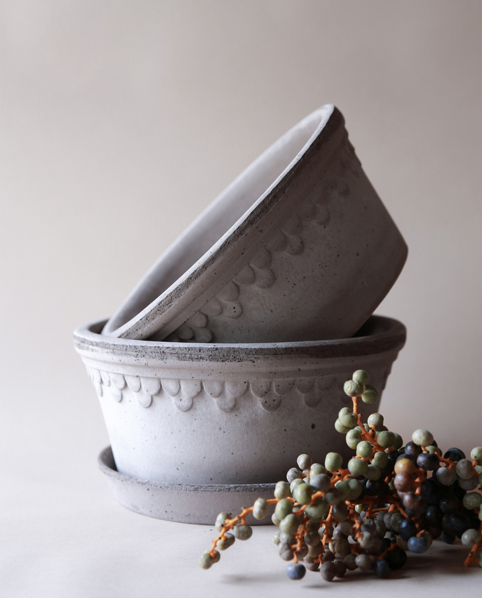 Bergs Potter Blumentopf The Københavner Raw Low Pot inkl. Untersetzer 2