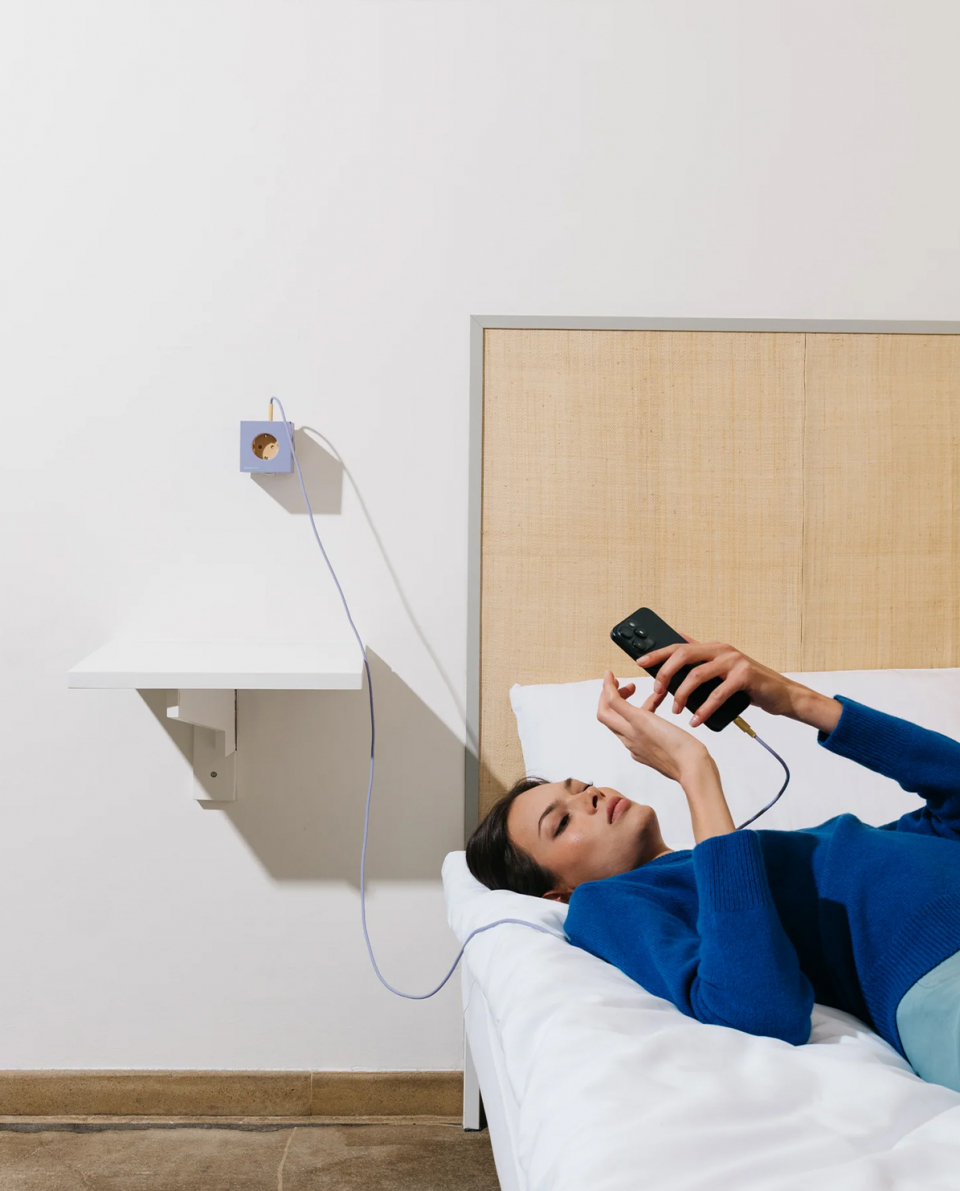 Avolt Mehrfachstecker Square 2 USB-C Limited Edition Bauhaus-Archiv 2