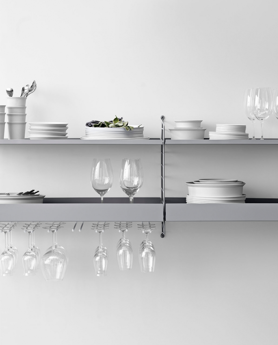 String Furniture Regalboden Metall niedrige Kante System 2