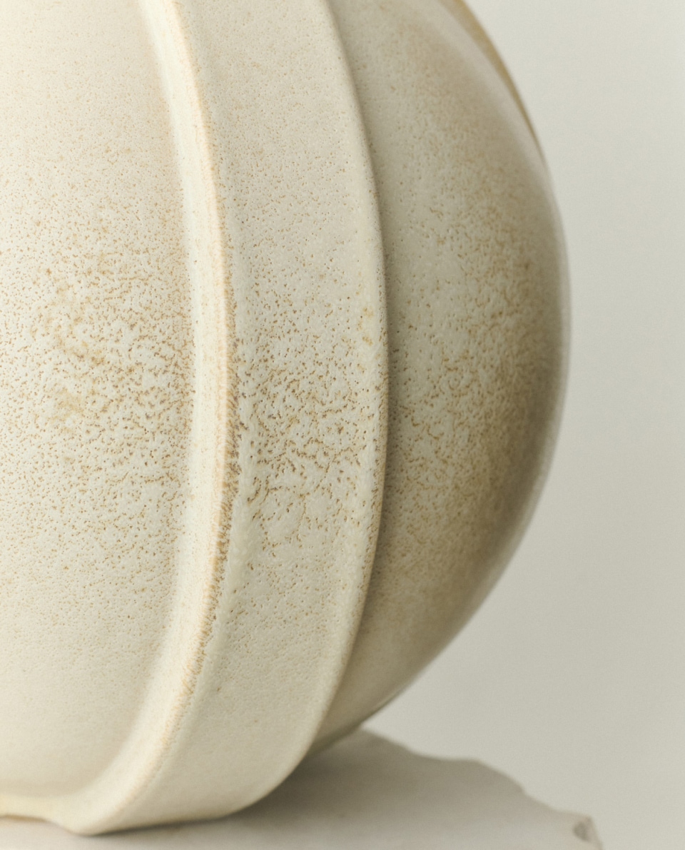 Louise Roe Vase Vinci 2