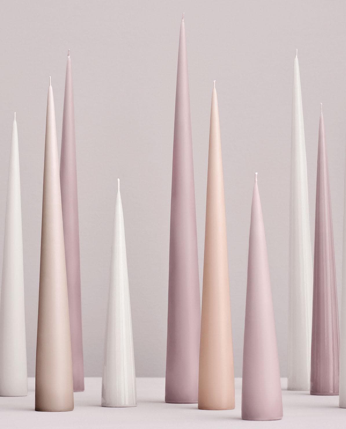Kegelkerze Set Cone Candles 25 cm H