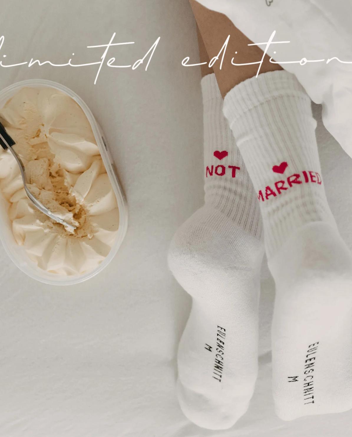 Limited Edition Socken Not Married weiß Größe 39-42 One Size