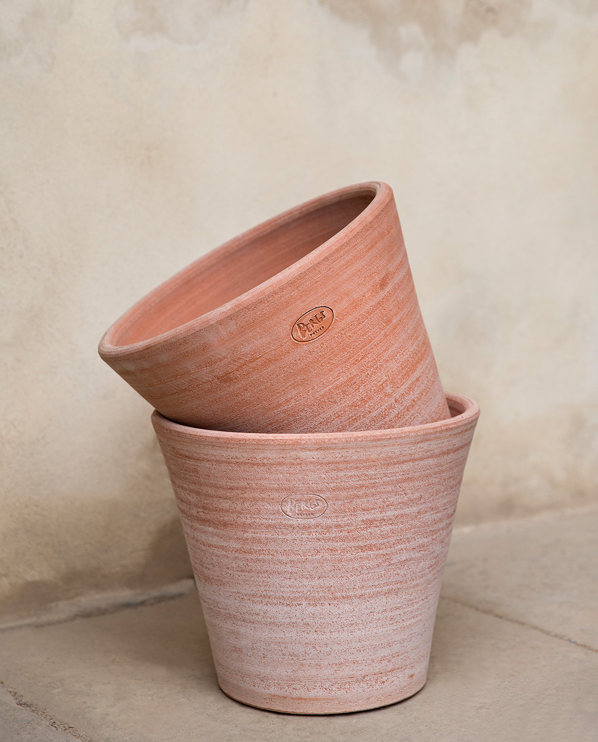 Bergs Potter Blumentopf The Julie Raw Pot inkl. Untersetzer Ø 14 cm