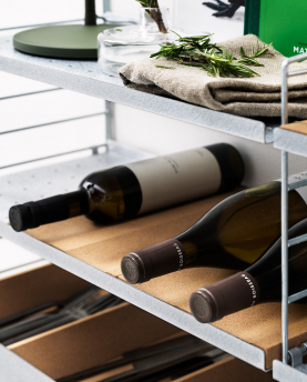 String Furniture Flaschenhalter Set Kork