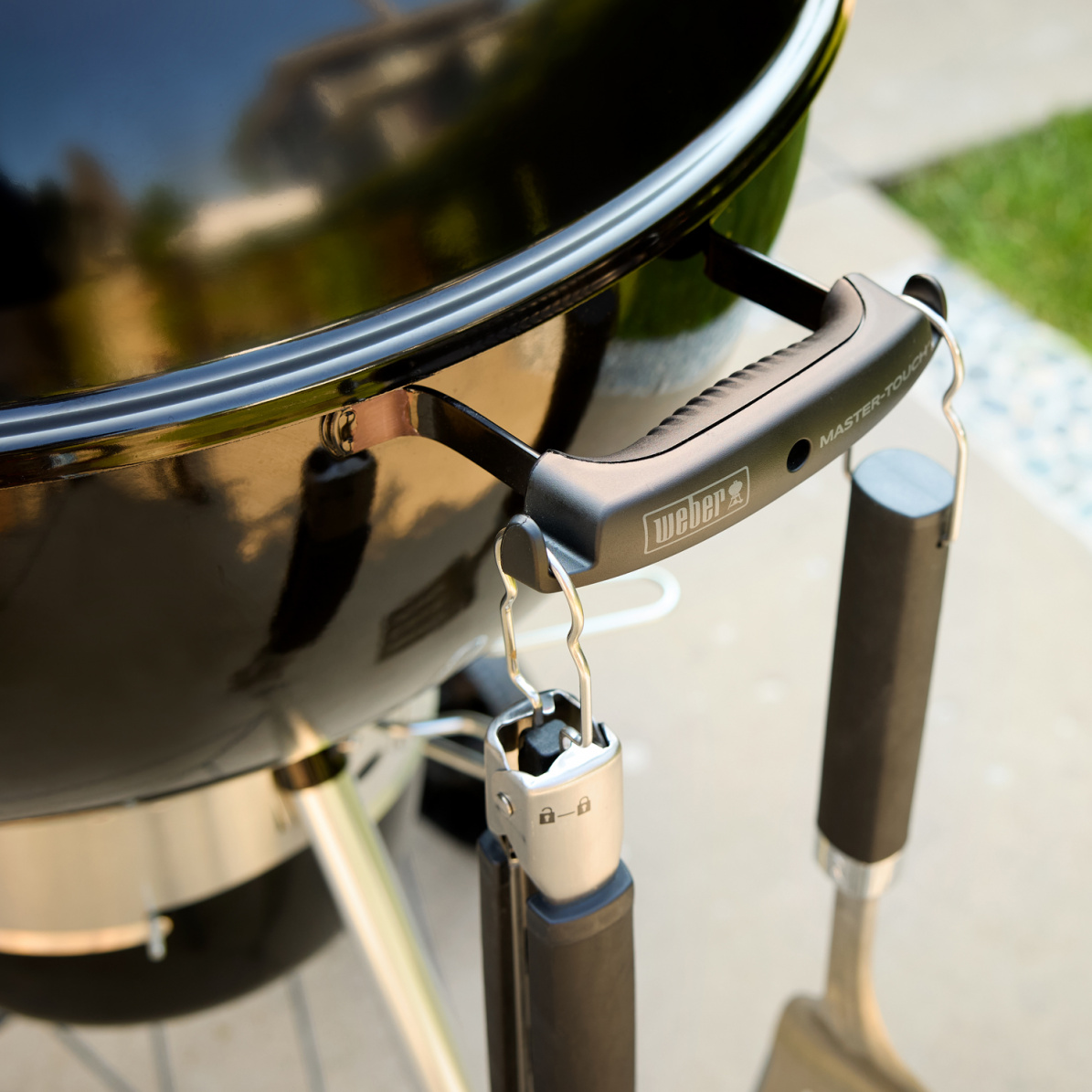 Weber Holzkohlegrill Master-Touch GBS C-5755 Racing Green, 57 cm (2026)