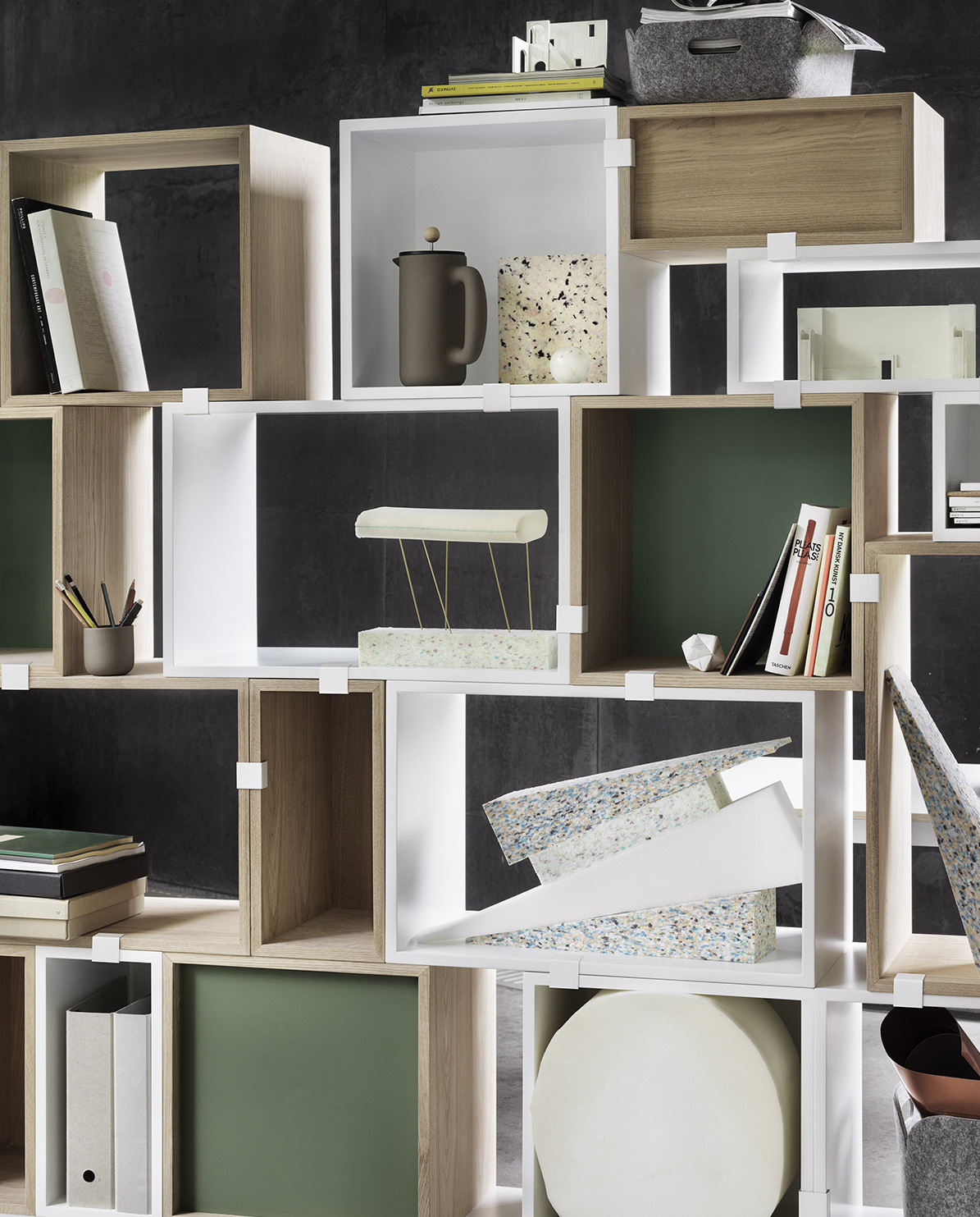 Muuto Wandregal Mini Stacked Small One Size