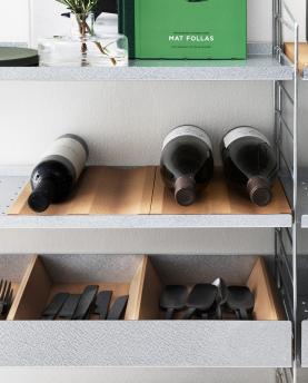 String Furniture Flaschenhalter Set Kork