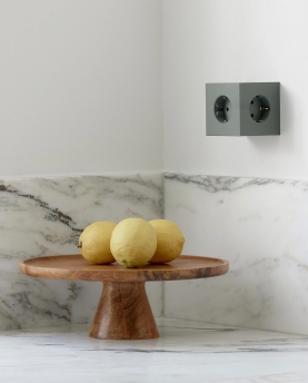 Avolt Mehrfachstecker Square 2 USB C wall mounted