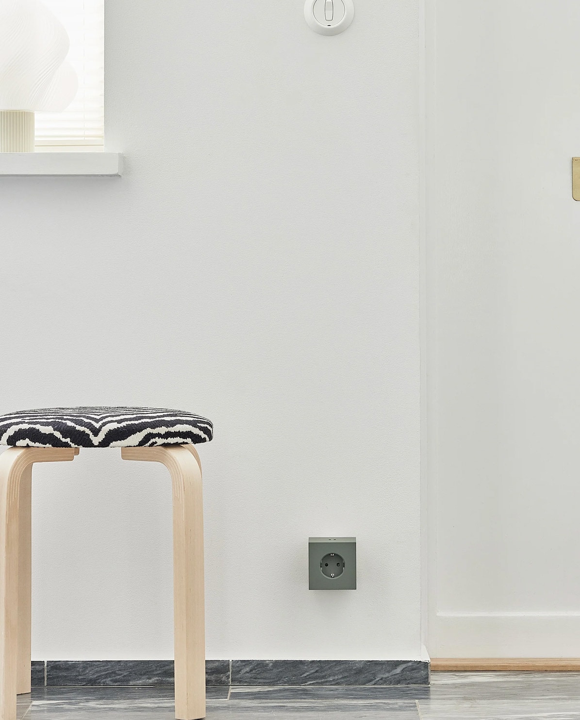 Avolt Mehrfachstecker Square 2 USB C wall mounted One Size
