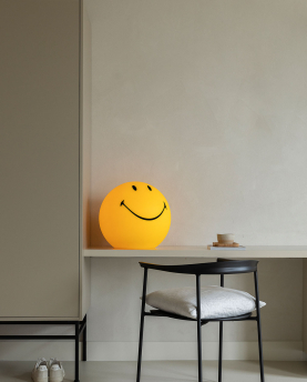 Mr.Maria Leuchte Smiley