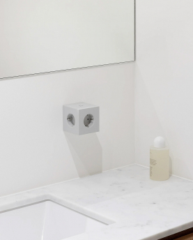 Avolt Mehrfachstecker Square 2 USB C wall mounted