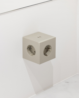 Avolt Mehrfachstecker Square 2 USB C wall mounted