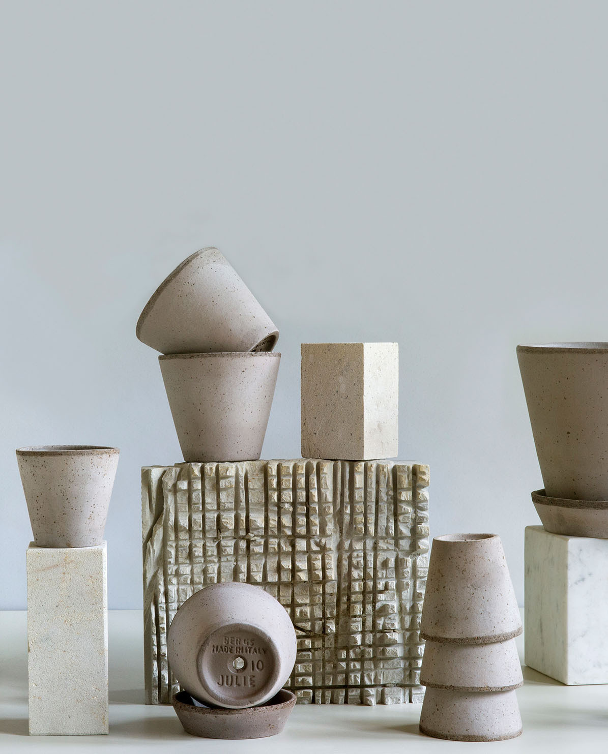 Bergs Potter Blumentopf The Julie Raw Pot inkl. Untersetzer Ø 10 cm
