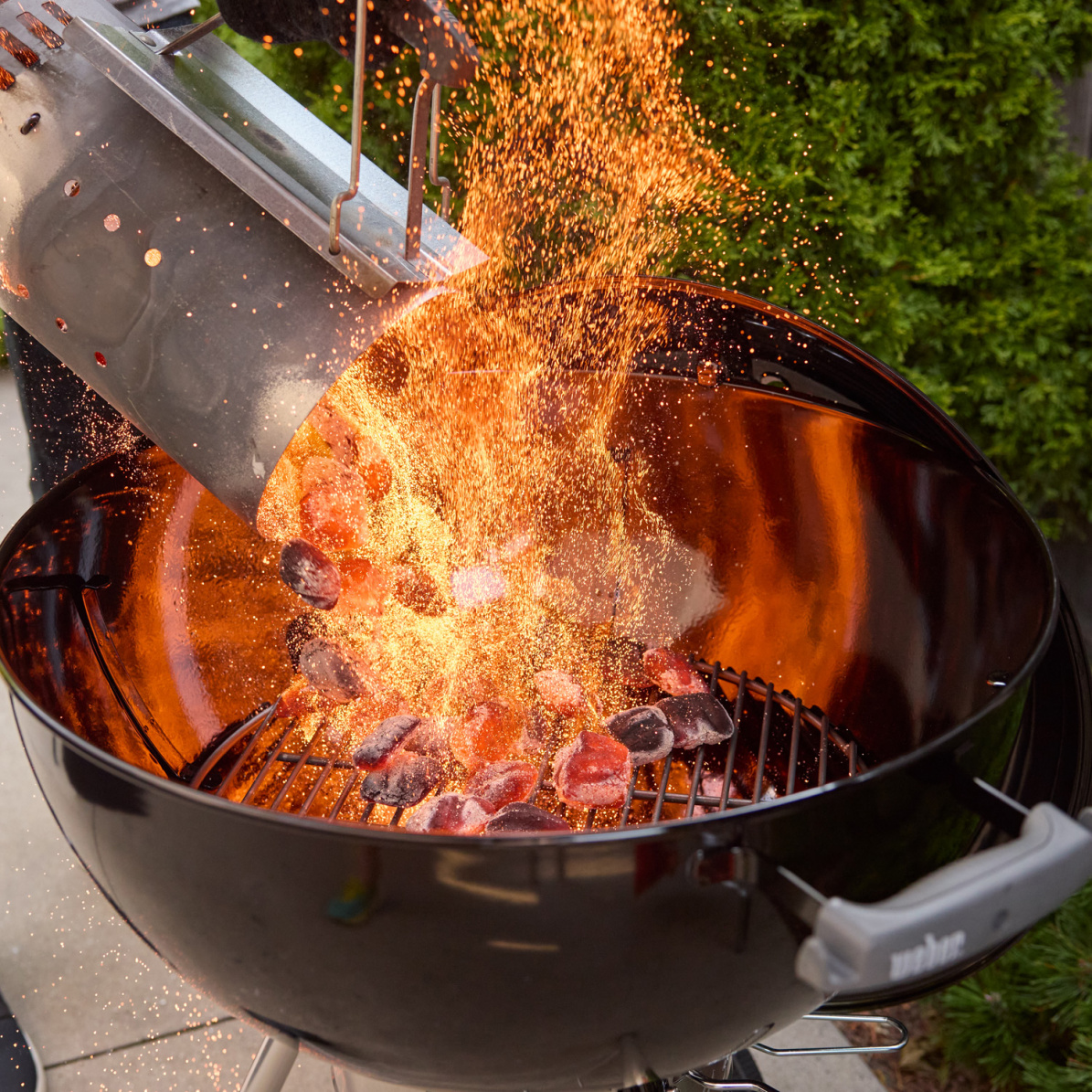 Weber Holzkohlegrill Compact Kettle, 57 cm, schwarz (2026)
