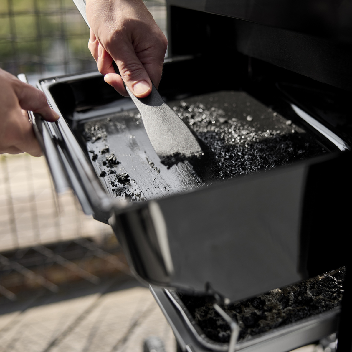 Weber Gasgrill SPIRIT E-335 GBS, Black, inklusive Abdeckhaube