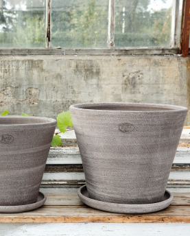 Bergs Potter Blumentopf The Julie Raw Pot inkl. Untersetzer