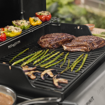 Weber Gasgrill SPIRIT EPX-435R, Stealth Edition, Smart (2026) inklusive Drehspieß